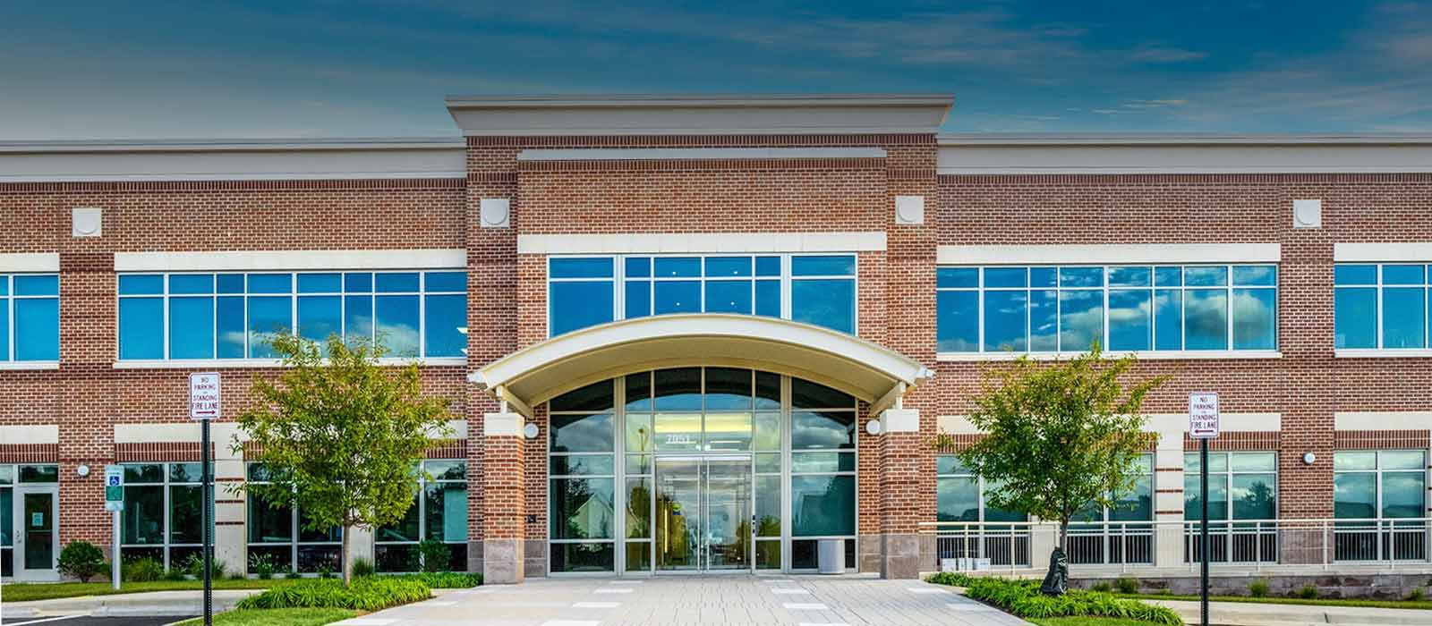 Exterior entrance of neurology Gainsville location