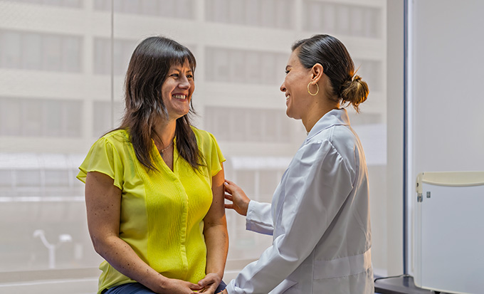 Female patient and female doctor